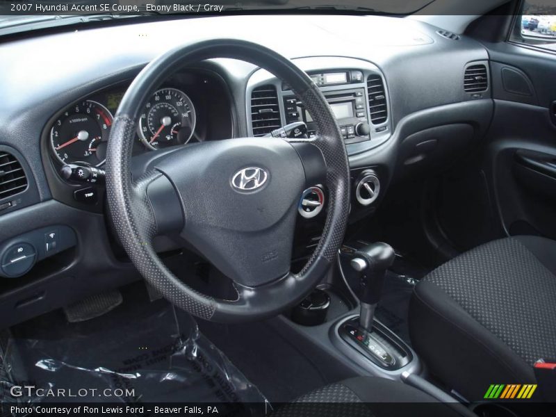 Ebony Black / Gray 2007 Hyundai Accent SE Coupe