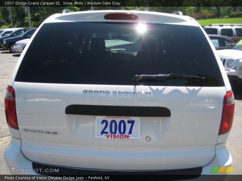 Stone White / Medium Slate Gray 2007 Dodge Grand Caravan SE