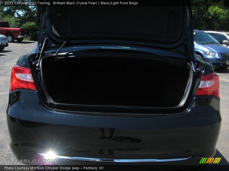 Brilliant Black Crystal Pearl / Black/Light Frost Beige 2011 Chrysler 200 Touring