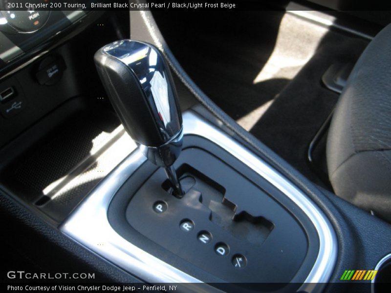 Brilliant Black Crystal Pearl / Black/Light Frost Beige 2011 Chrysler 200 Touring