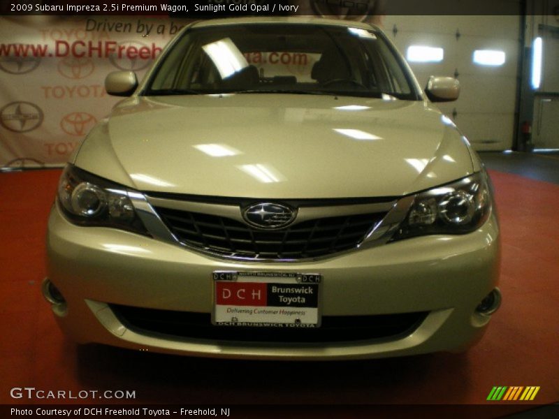 Sunlight Gold Opal / Ivory 2009 Subaru Impreza 2.5i Premium Wagon