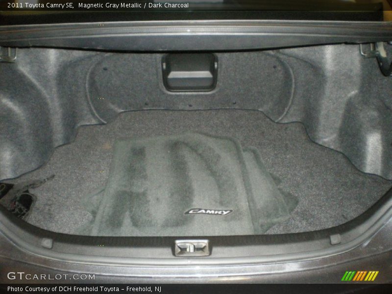 Magnetic Gray Metallic / Dark Charcoal 2011 Toyota Camry SE