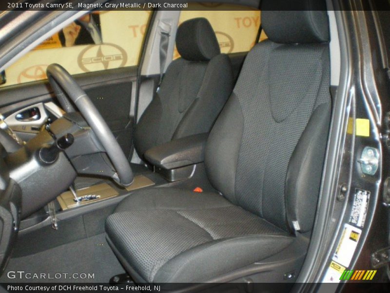 Magnetic Gray Metallic / Dark Charcoal 2011 Toyota Camry SE