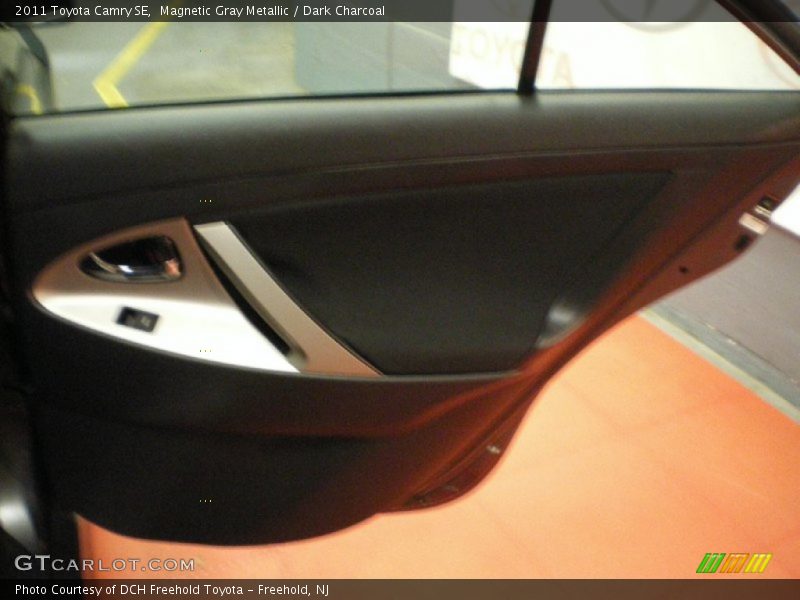 Magnetic Gray Metallic / Dark Charcoal 2011 Toyota Camry SE