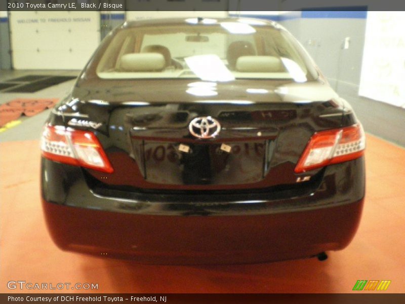 Black / Bisque 2010 Toyota Camry LE