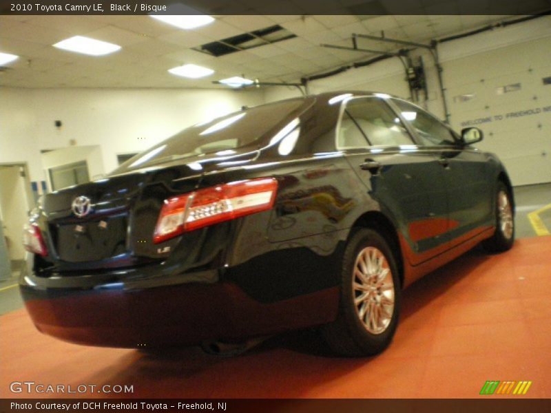 Black / Bisque 2010 Toyota Camry LE