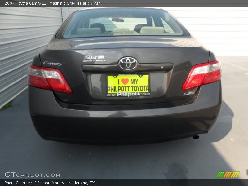 Magnetic Gray Metallic / Ash 2007 Toyota Camry LE