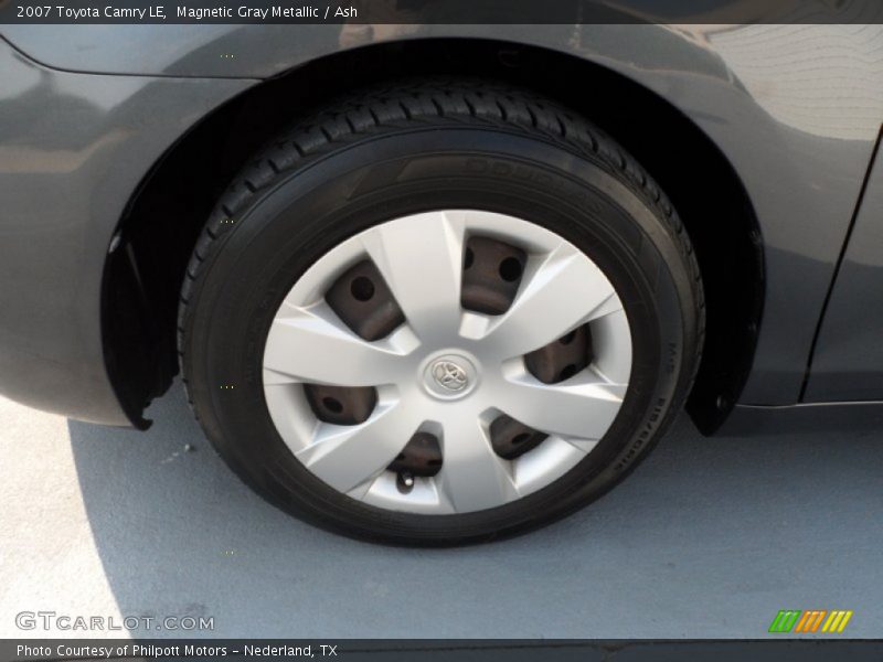 Magnetic Gray Metallic / Ash 2007 Toyota Camry LE