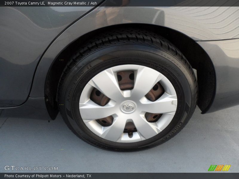 Magnetic Gray Metallic / Ash 2007 Toyota Camry LE