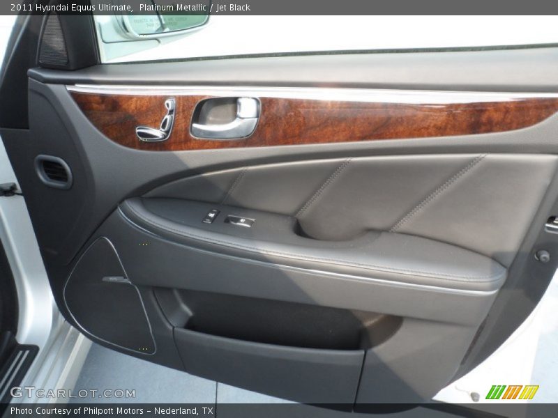 Platinum Metallic / Jet Black 2011 Hyundai Equus Ultimate