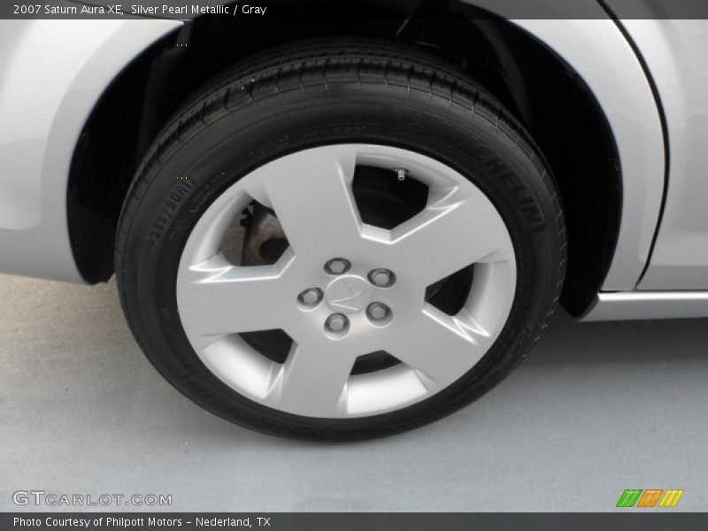 Silver Pearl Metallic / Gray 2007 Saturn Aura XE