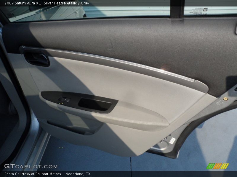 Silver Pearl Metallic / Gray 2007 Saturn Aura XE