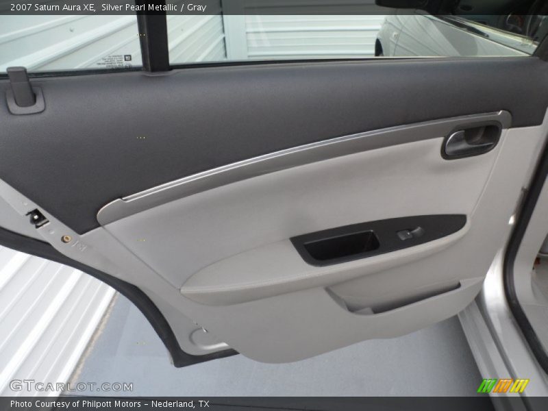 Silver Pearl Metallic / Gray 2007 Saturn Aura XE