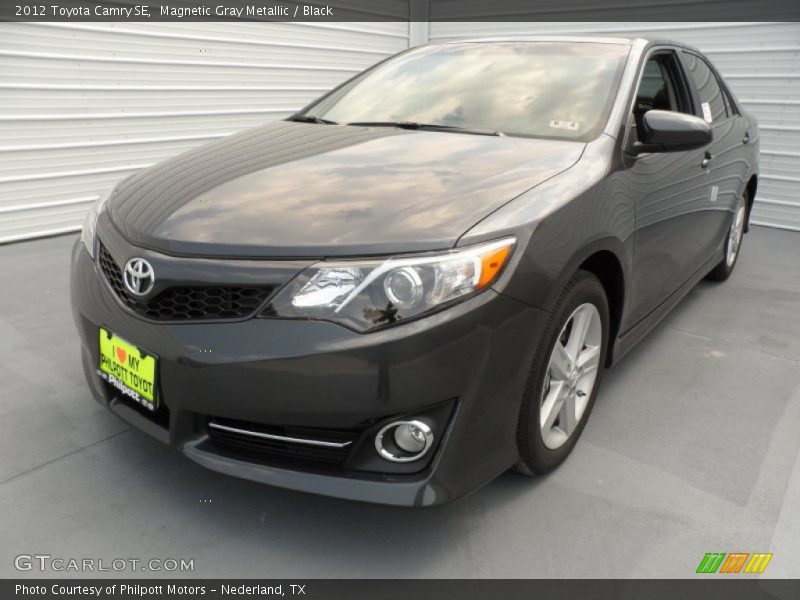 Magnetic Gray Metallic / Black 2012 Toyota Camry SE