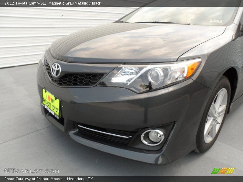 Magnetic Gray Metallic / Black 2012 Toyota Camry SE
