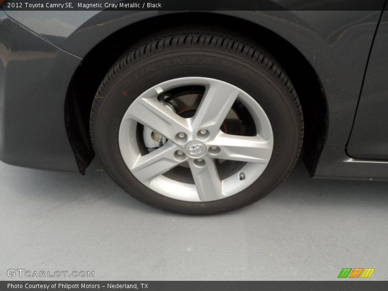 Magnetic Gray Metallic / Black 2012 Toyota Camry SE