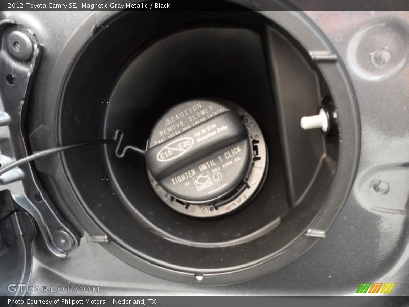 Magnetic Gray Metallic / Black 2012 Toyota Camry SE