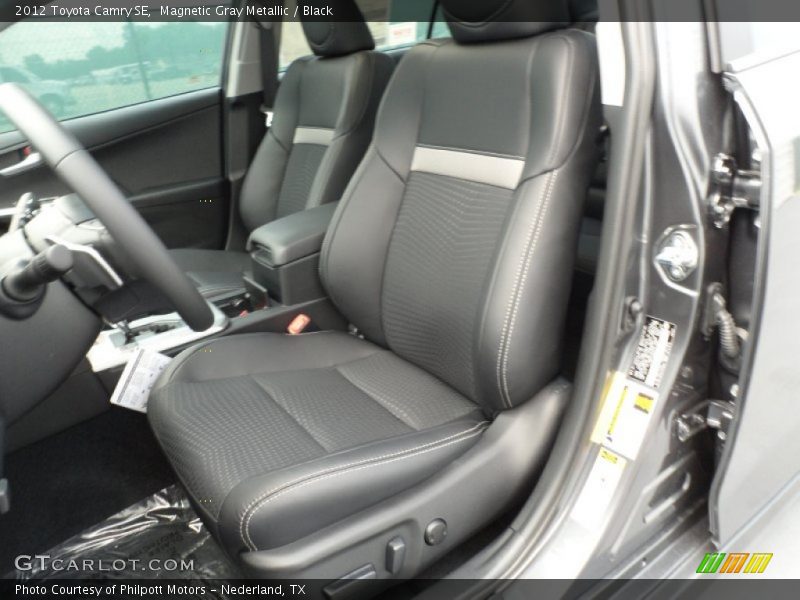 Magnetic Gray Metallic / Black 2012 Toyota Camry SE