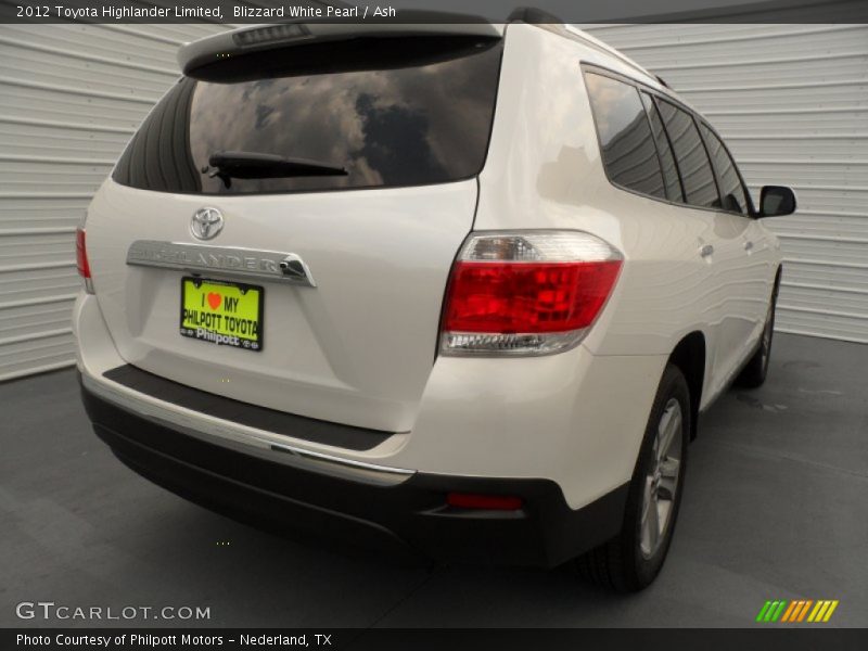 Blizzard White Pearl / Ash 2012 Toyota Highlander Limited