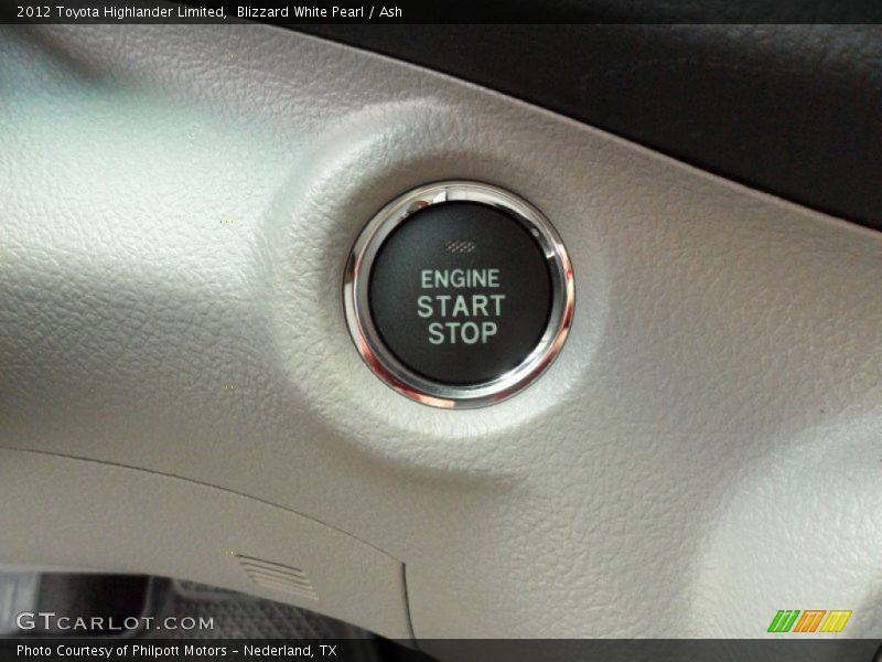 Blizzard White Pearl / Ash 2012 Toyota Highlander Limited