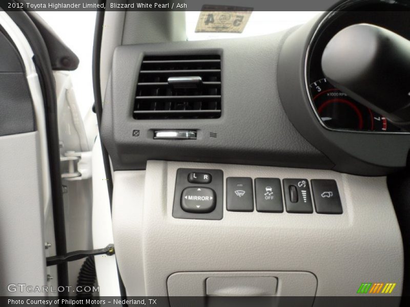 Blizzard White Pearl / Ash 2012 Toyota Highlander Limited