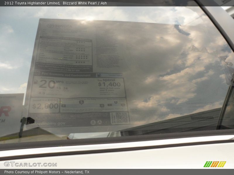 Blizzard White Pearl / Ash 2012 Toyota Highlander Limited