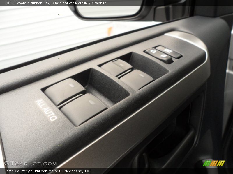 Classic Silver Metallic / Graphite 2012 Toyota 4Runner SR5