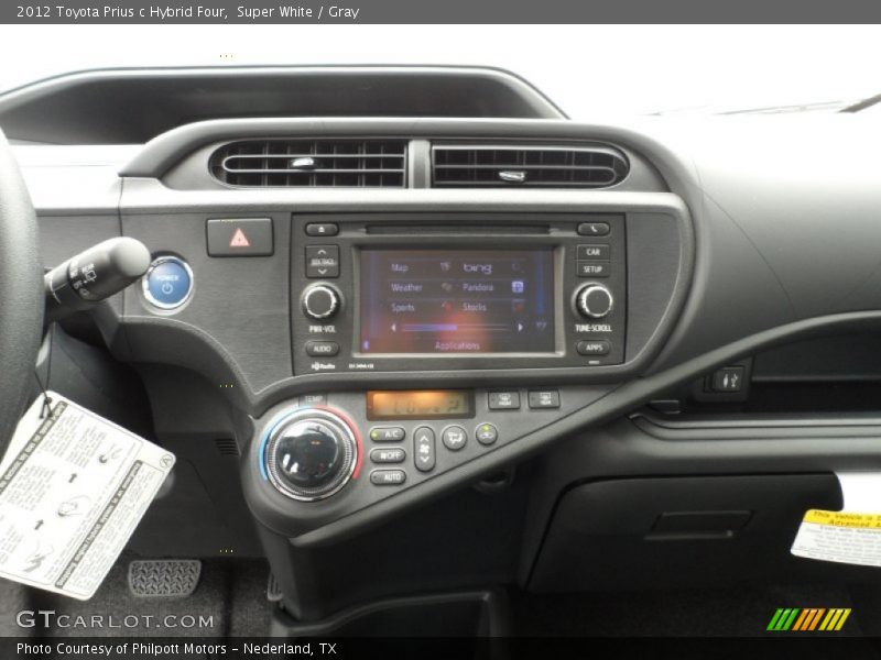 Super White / Gray 2012 Toyota Prius c Hybrid Four