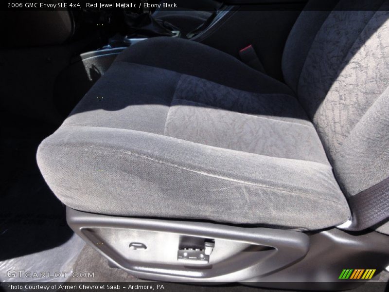 Red Jewel Metallic / Ebony Black 2006 GMC Envoy SLE 4x4