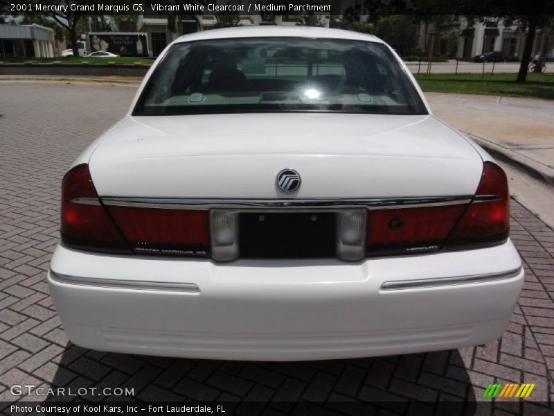 Vibrant White Clearcoat / Medium Parchment 2001 Mercury Grand Marquis GS