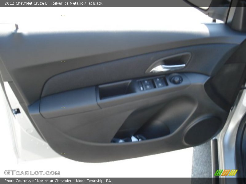 Silver Ice Metallic / Jet Black 2012 Chevrolet Cruze LT