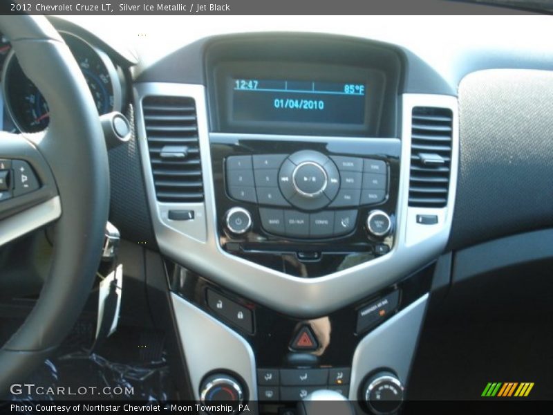 Silver Ice Metallic / Jet Black 2012 Chevrolet Cruze LT