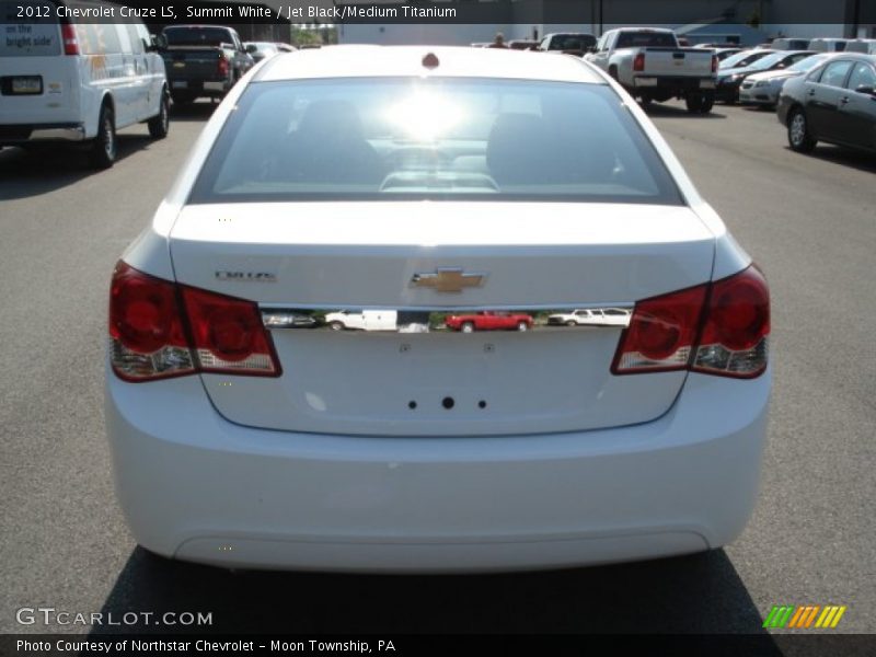 Summit White / Jet Black/Medium Titanium 2012 Chevrolet Cruze LS