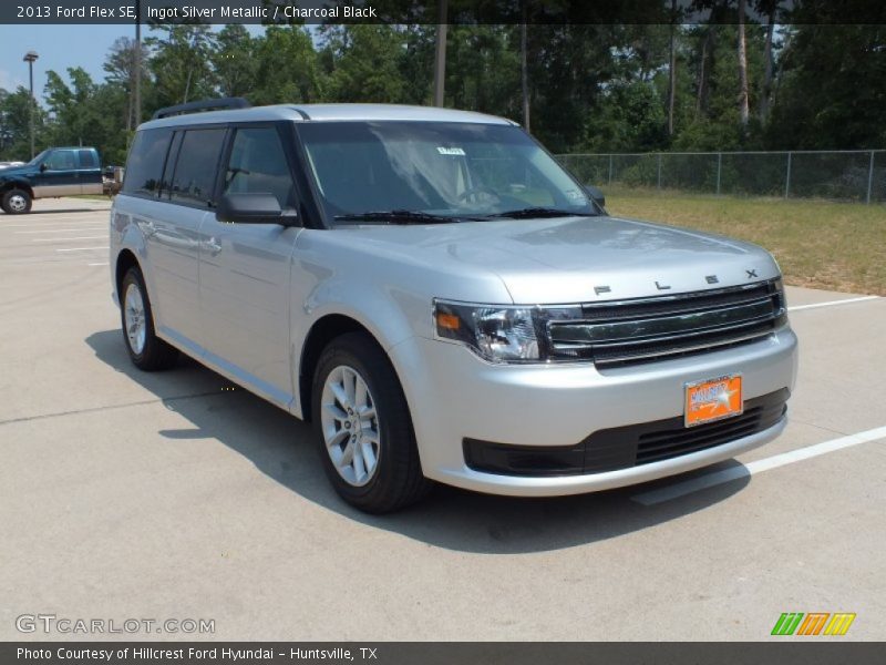 Ingot Silver Metallic / Charcoal Black 2013 Ford Flex SE
