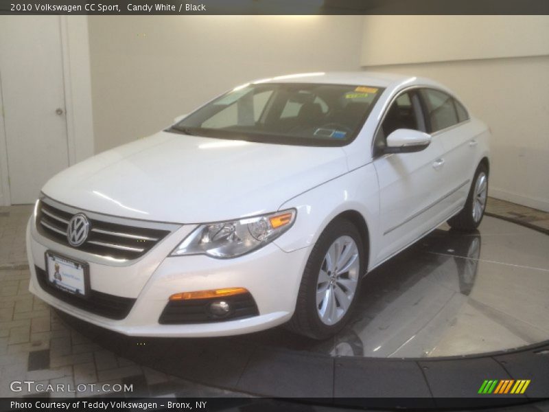 Candy White / Black 2010 Volkswagen CC Sport