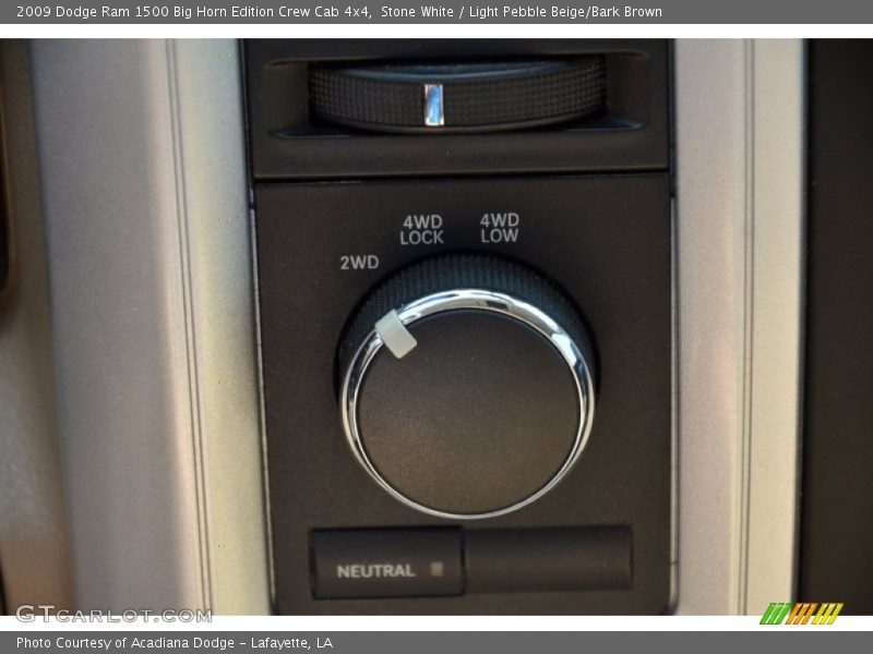Stone White / Light Pebble Beige/Bark Brown 2009 Dodge Ram 1500 Big Horn Edition Crew Cab 4x4