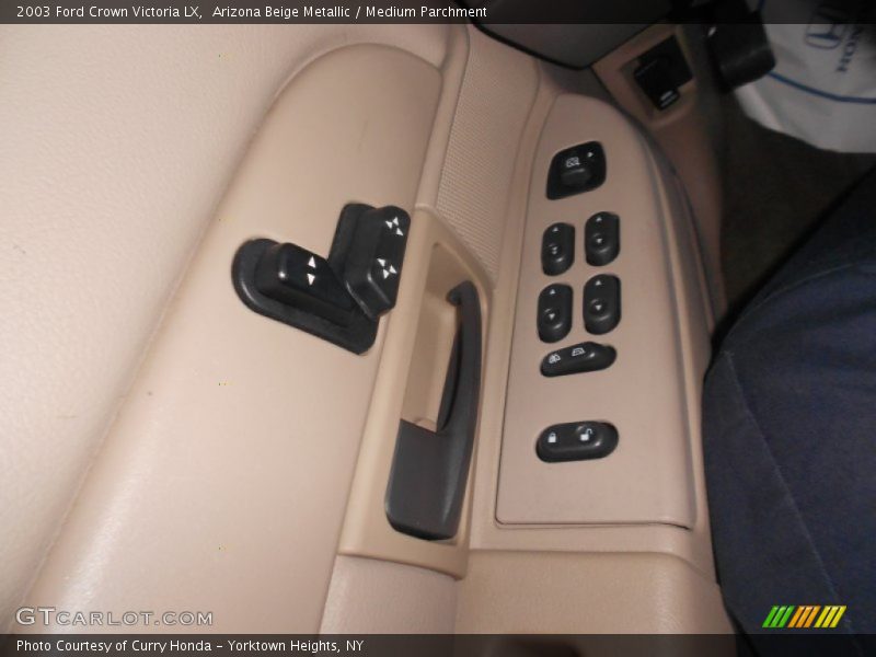 Arizona Beige Metallic / Medium Parchment 2003 Ford Crown Victoria LX