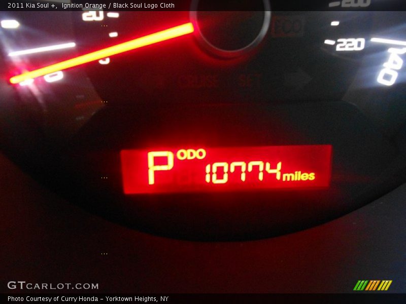 Ignition Orange / Black Soul Logo Cloth 2011 Kia Soul +