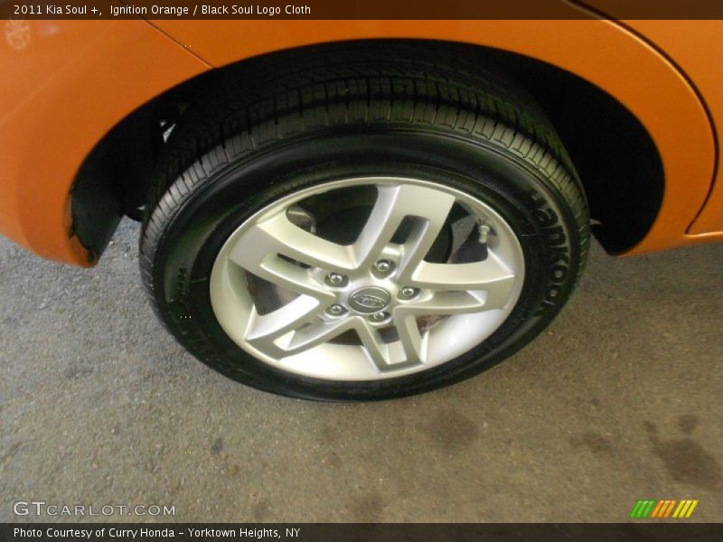Ignition Orange / Black Soul Logo Cloth 2011 Kia Soul +