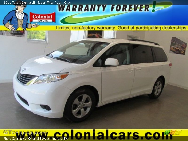 Super White / Light Gray 2011 Toyota Sienna LE