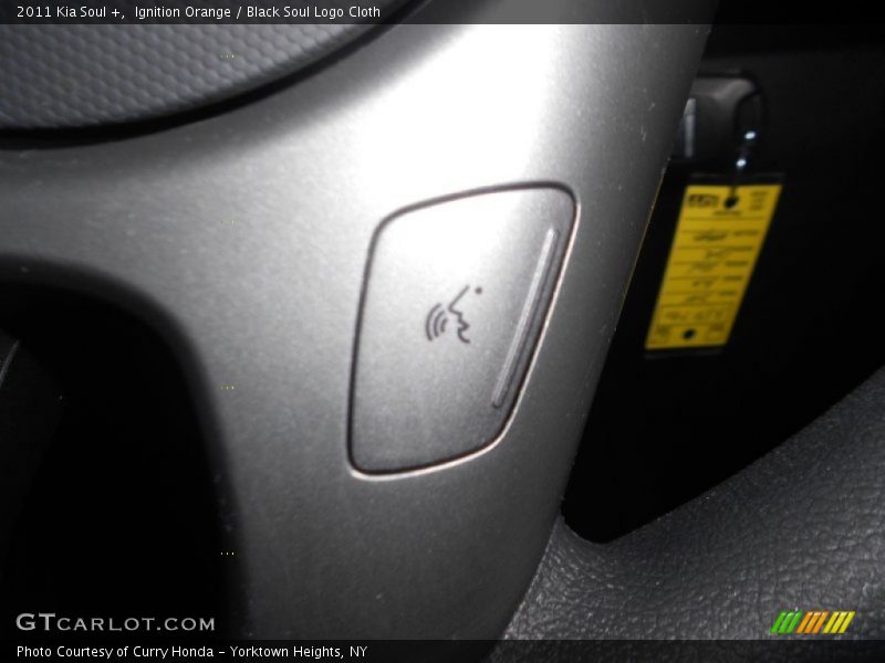 Ignition Orange / Black Soul Logo Cloth 2011 Kia Soul +