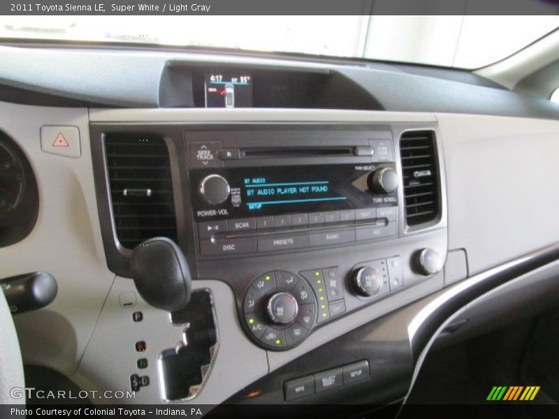 Super White / Light Gray 2011 Toyota Sienna LE