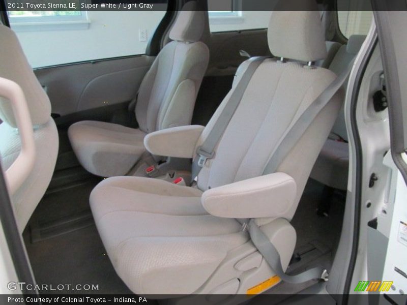 Super White / Light Gray 2011 Toyota Sienna LE