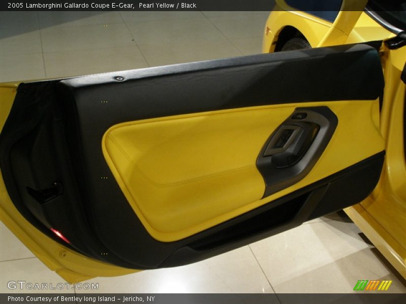 Pearl Yellow / Black 2005 Lamborghini Gallardo Coupe E-Gear