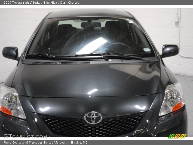 Flint Mica / Dark Charcoal 2009 Toyota Yaris S Sedan