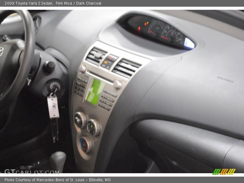 Flint Mica / Dark Charcoal 2009 Toyota Yaris S Sedan