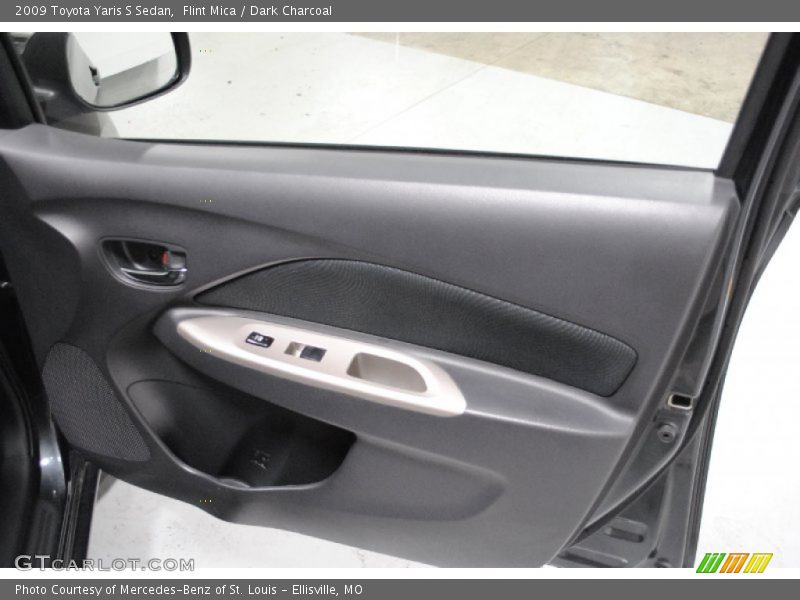 Flint Mica / Dark Charcoal 2009 Toyota Yaris S Sedan