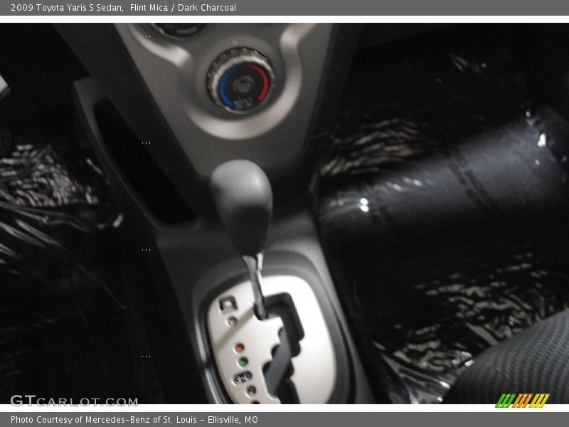 Flint Mica / Dark Charcoal 2009 Toyota Yaris S Sedan
