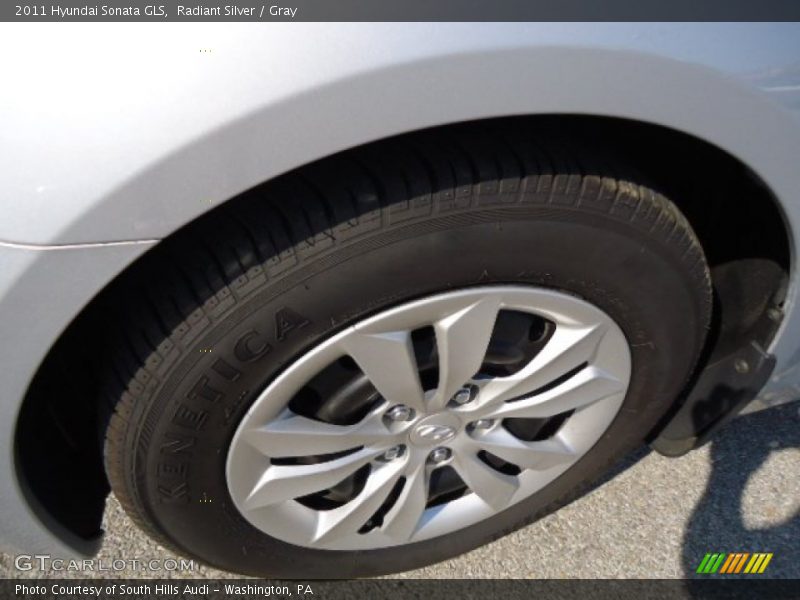 Radiant Silver / Gray 2011 Hyundai Sonata GLS