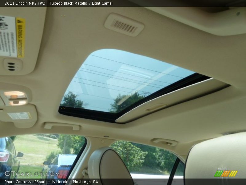 Tuxedo Black Metallic / Light Camel 2011 Lincoln MKZ FWD